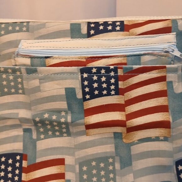 New Patriotic Stars & Stripes USA Sling Crossbody Purse Shoulder Bag Large 18x9 - Picture 3 of 12